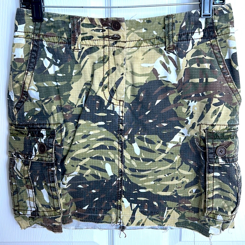 Cabi camp skirt
